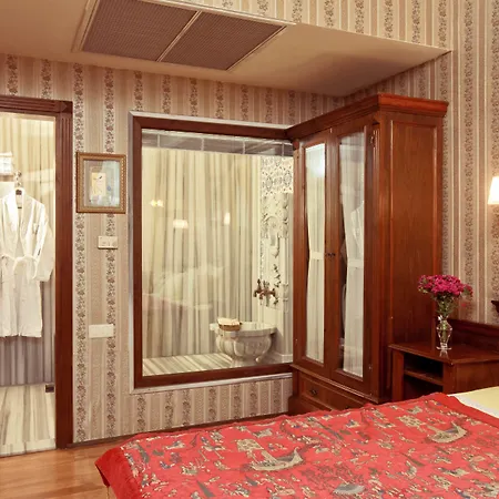 فندق ديرسادت إسطنبول 3*