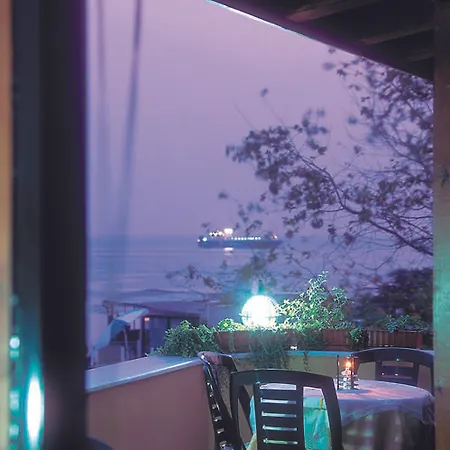 伊斯坦布尔德尔萨德特酒店 3*